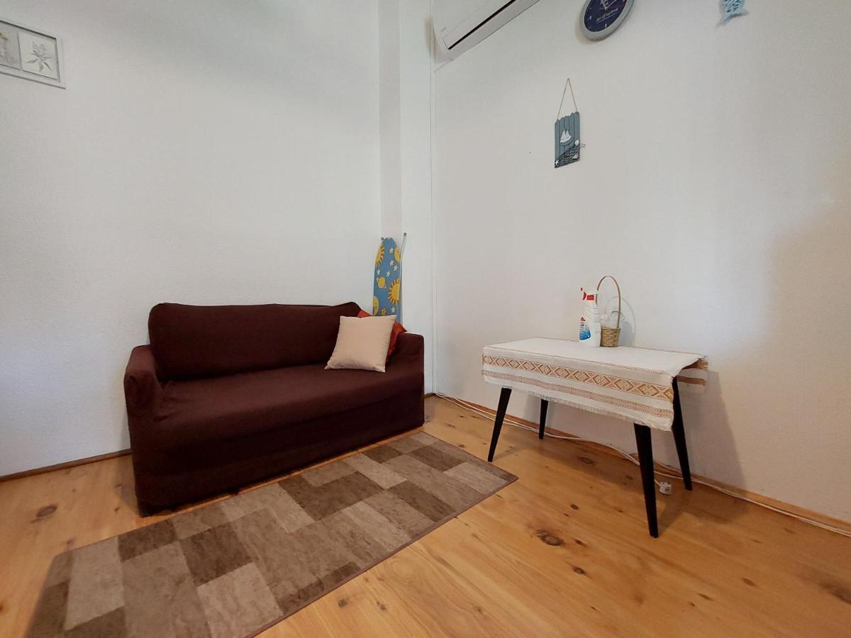 Apartments Vilim Pinezići Esterno foto