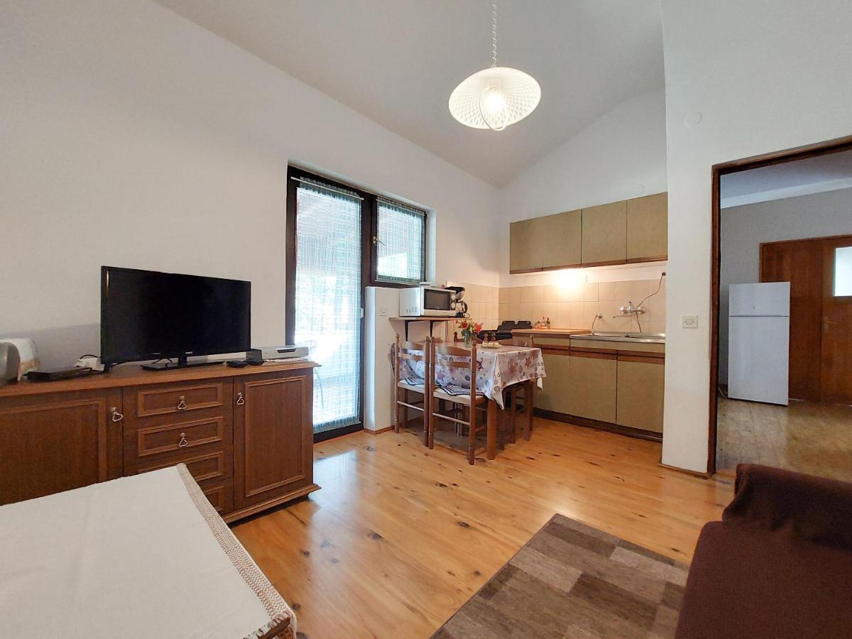 Apartments Vilim Pinezići Esterno foto