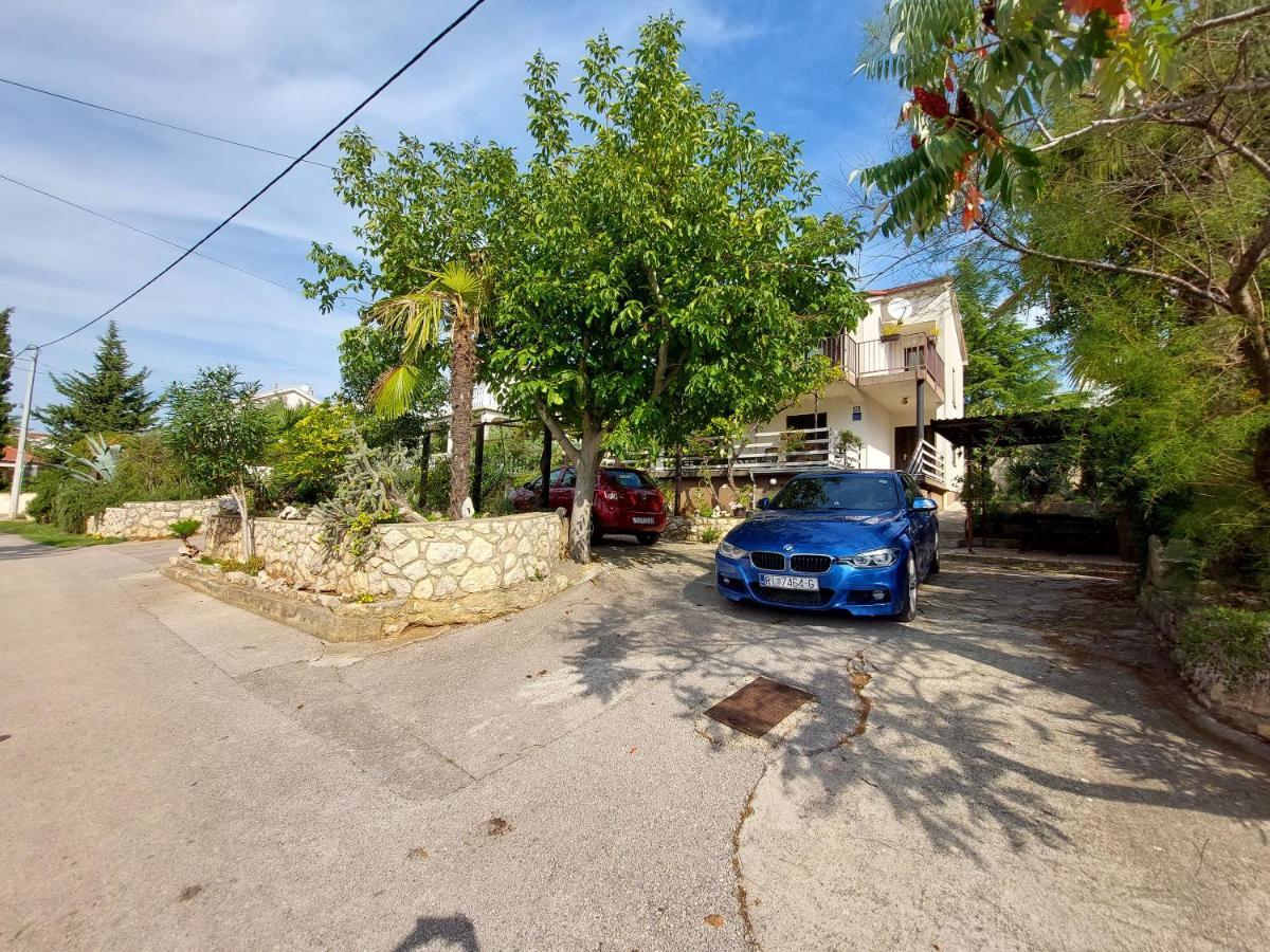 Apartments Vilim Pinezići Esterno foto