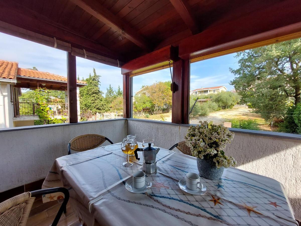 Apartments Vilim Pinezići Esterno foto
